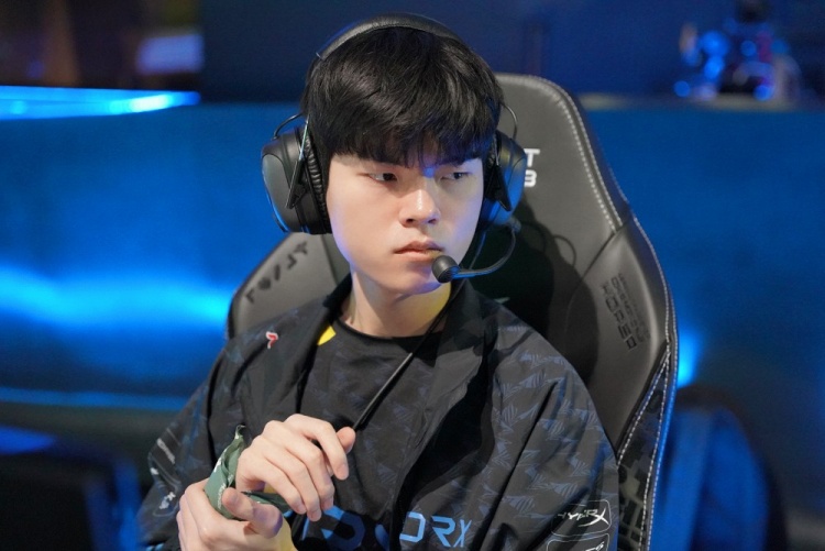 也成为他足 也成为他足