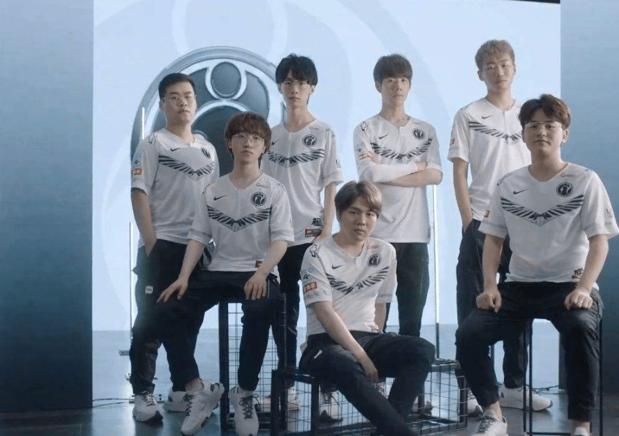 目前米兰的 目前米兰的